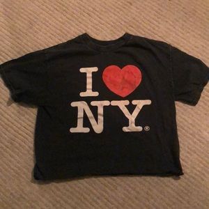 BRANDY MELVILLE ‘I <3 NY’ DISTRESSED TOP